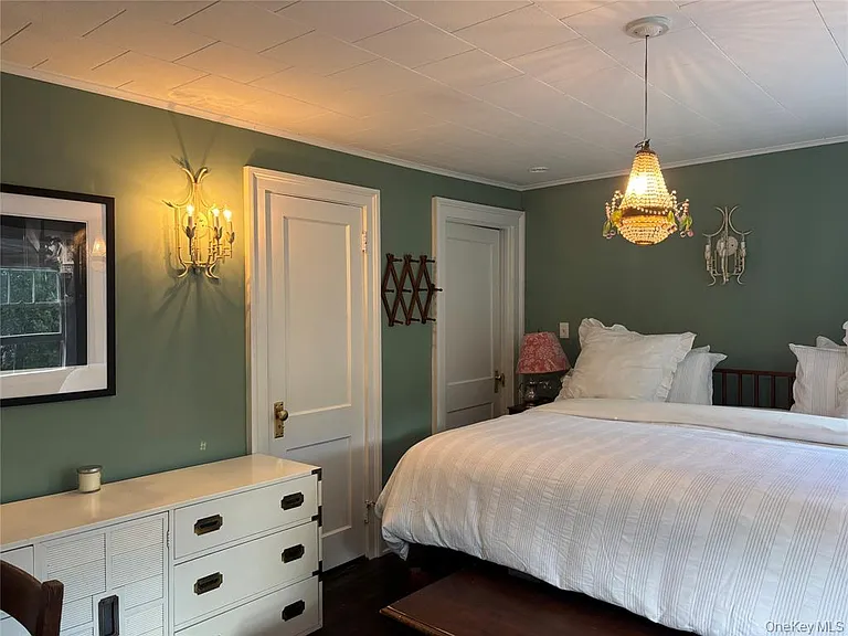 108 Hooker Ave — Photo 18
