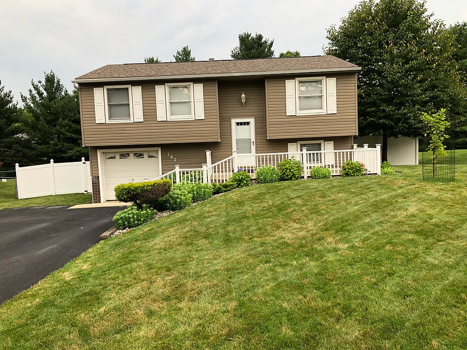 1st image of 107 Wayne Dr