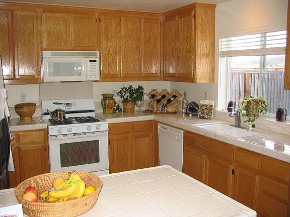 Spacious Kitchen