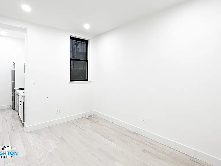 750 Washington Ave #1LL — Photo 3