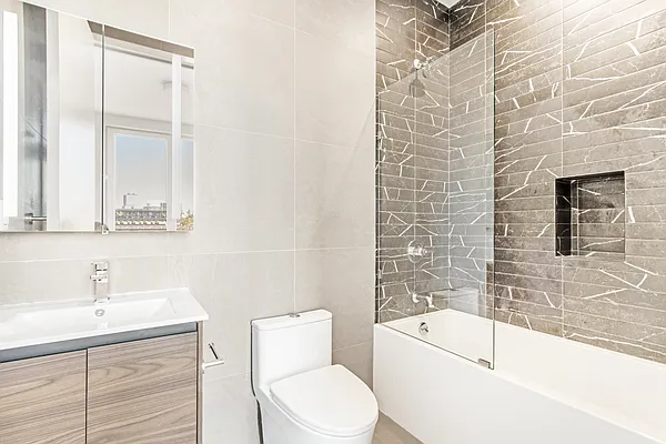 Rented by Nest Seekers International | media 11