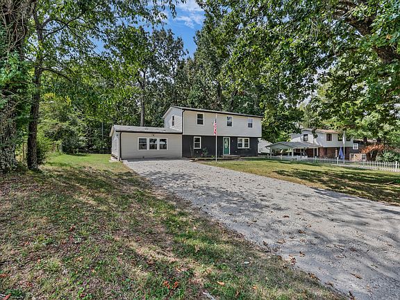 4th image of 448 Appleton Dr