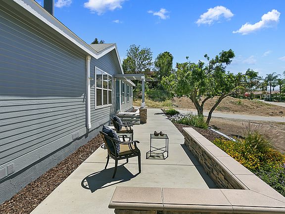 5th image of 18899 Property Ave