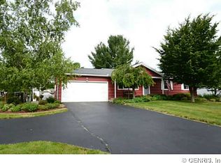 41 Archer Rd, Rochester, NY 14624