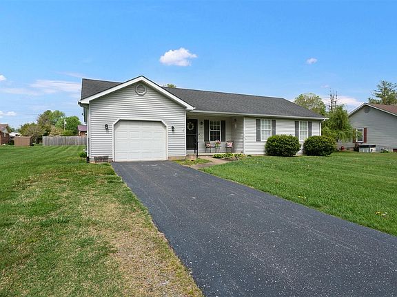 2nd image of 105 Creekwood Dr