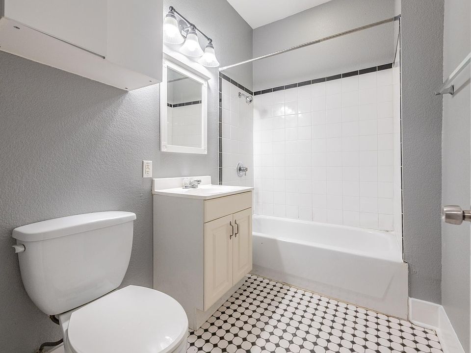1535 W Woodlawn Ave San Antonio TX Zillow