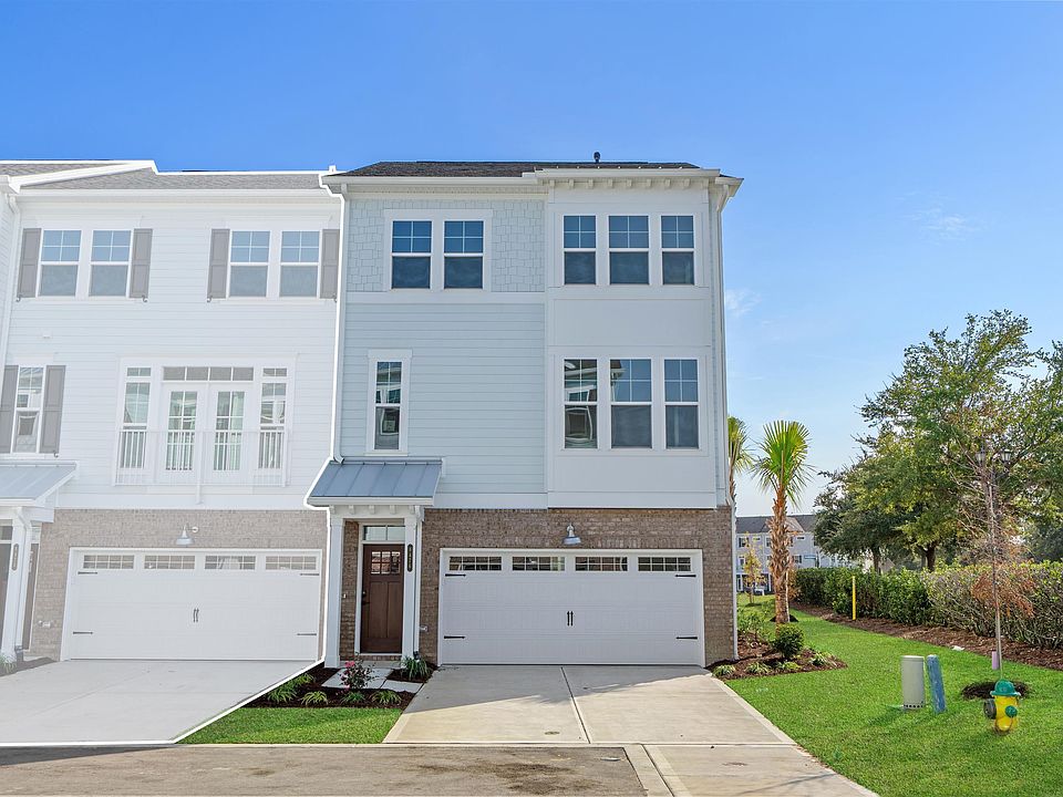 1st image of 8476 Duke Pl. #32