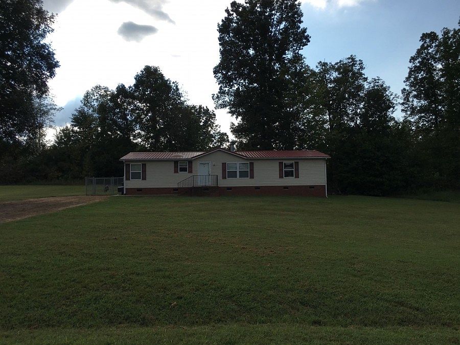 1st image of 169 Eastgate Dr