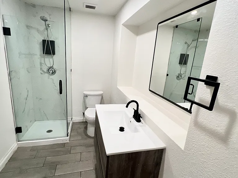 3030 Plaza St #B — Photo 3
