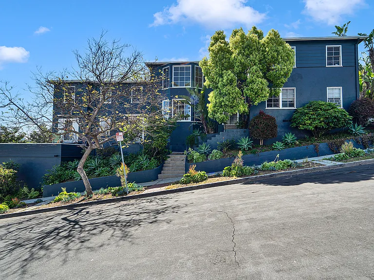 10706 Holman Ave — Photo 1