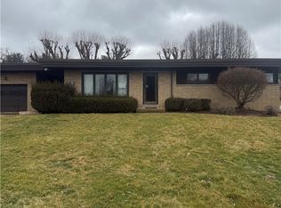 490 Sylvan Dr N, Washington, PA 15301