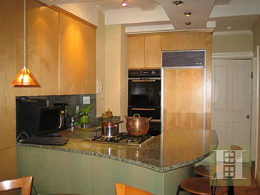 Rented by Halstead Real Estate | media 4