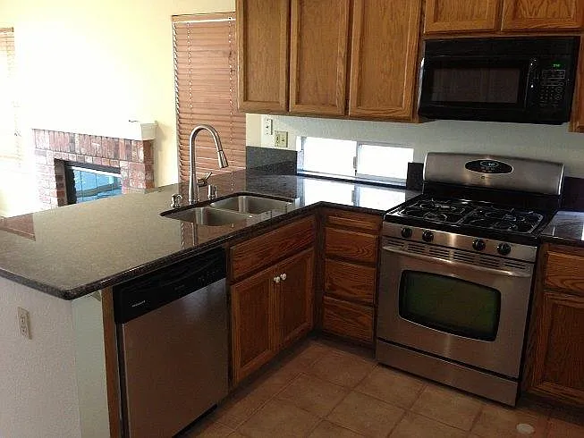 3245 Groveland Way photo 1