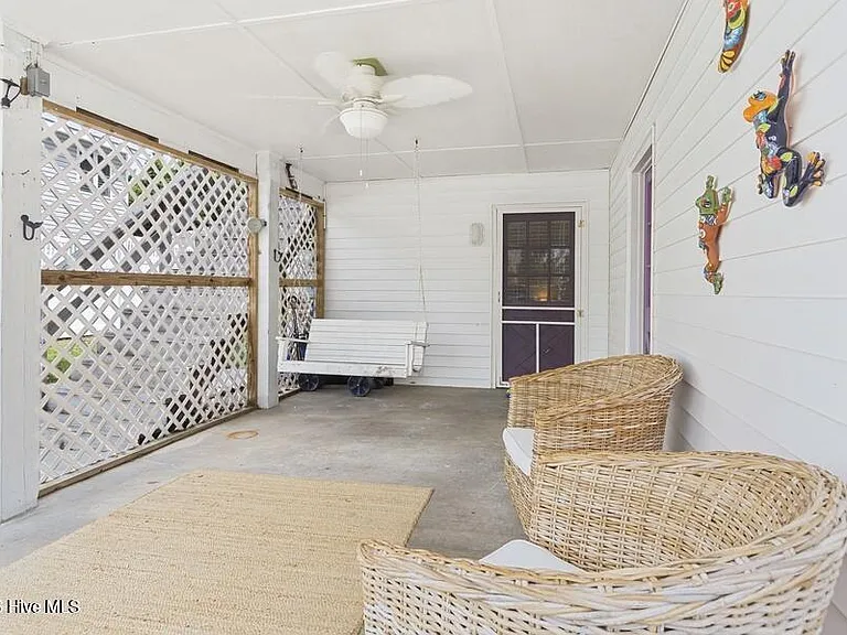 7403 Canal Ct #B — Photo 13