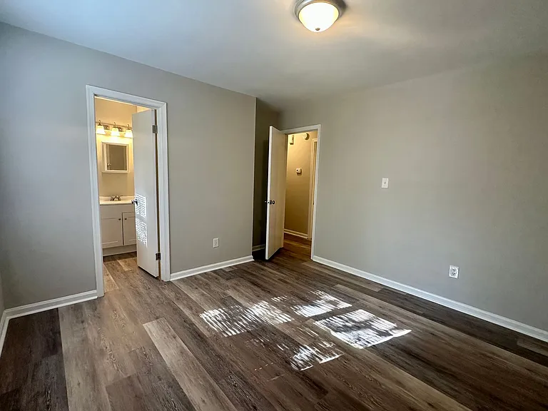 4940 Pebble Beach Dr — Photo 8