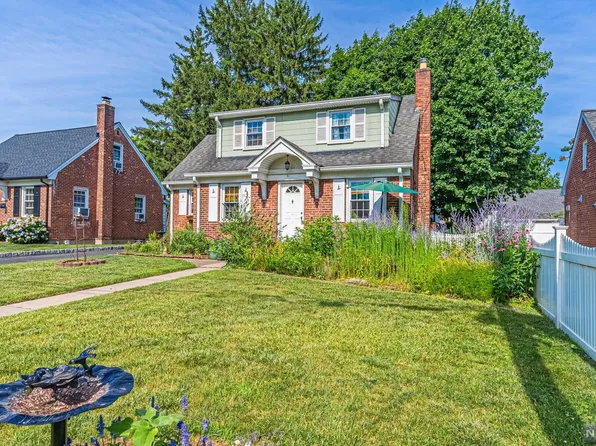51 Merritt Ave, Dumont, NJ 07628