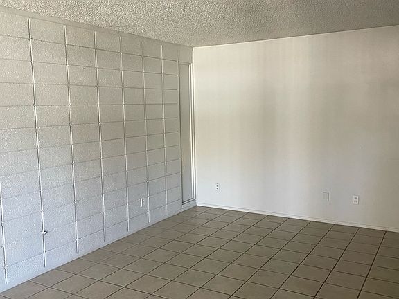 4th image of 5403 W Glenrosa Ave