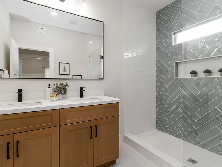 237 Carle Ave — Photo 17