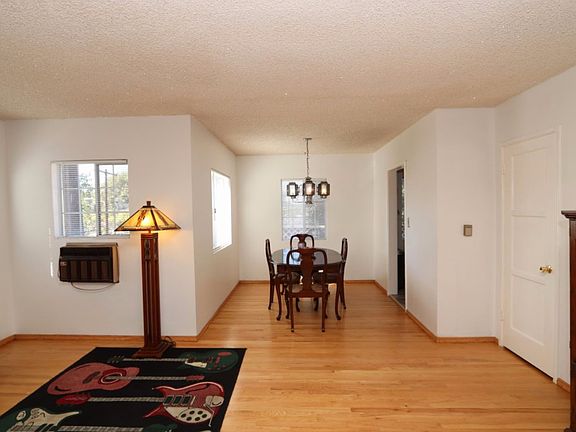 5th image of 9813 Glenhill Dr