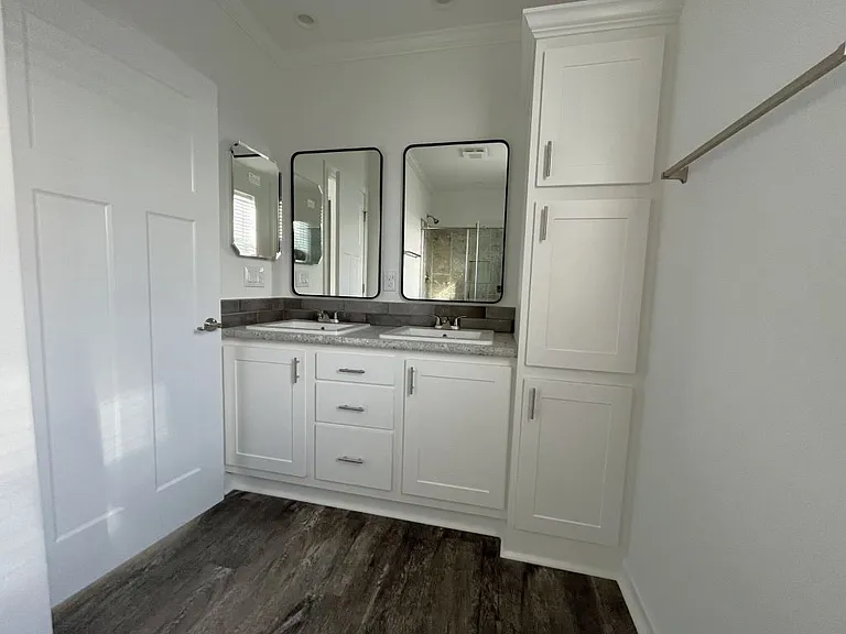 1033 Vervain Dr #1033E — Photo 8