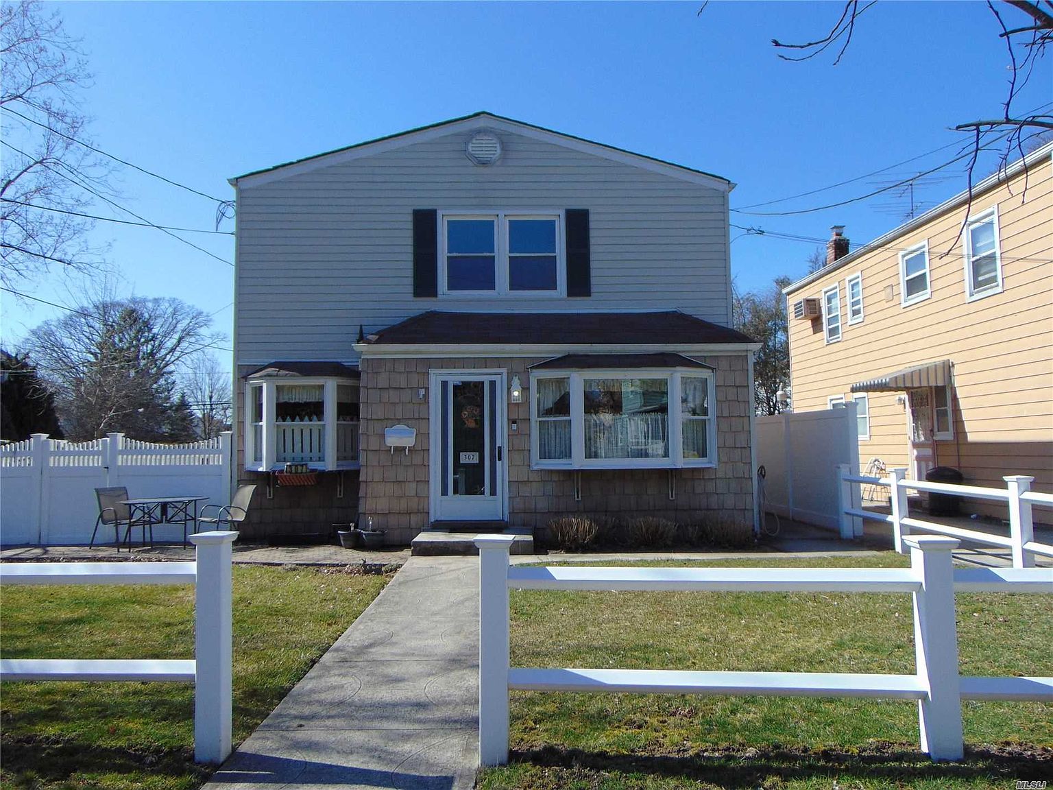 307 Denton Ave, Lynbrook, NY 11563 Zillow