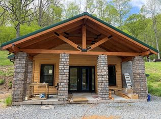 1454 Saxon Bolt Rd, Saxon, WV 25180
