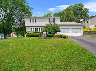 100 Shelly Ct, Cornwall, NY 12518