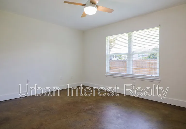4658 Sunsail Cir — Photo 15