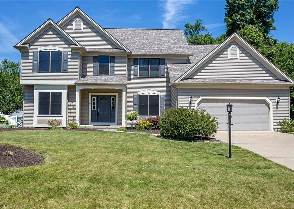 1st image of 9084 Lakeview Dr