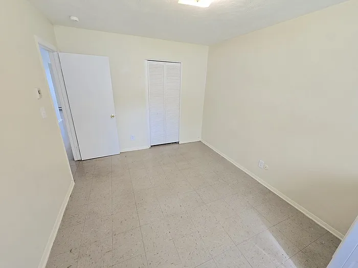 406 Bosley Ave #B — Photo 8