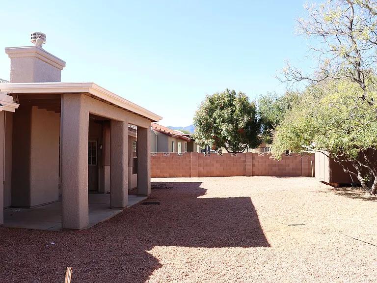 3357 Plaza Candida — Photo 23