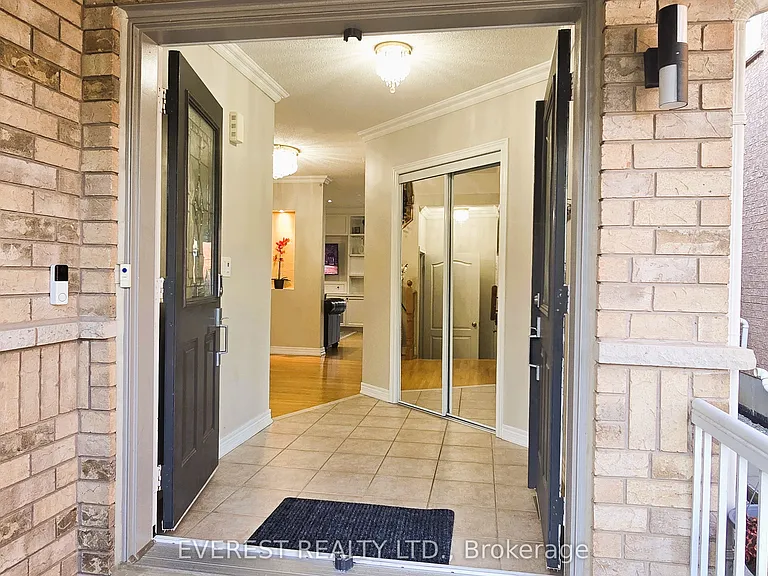 7285 Gagliano Dr — Photo 4