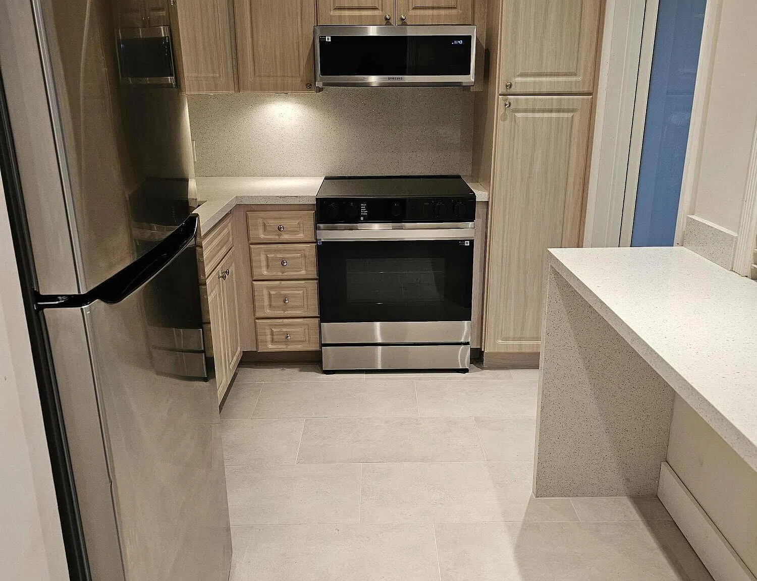 3150 N Palm Aire Dr — Photo 2