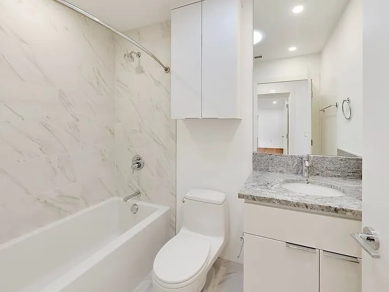 4017 San Francisco Ter — Photo 19