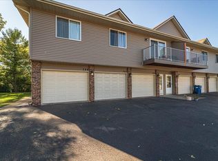 782 Parkside Dr #782-G, Saint Paul, MN 55127