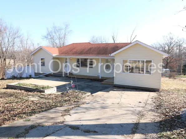 13016 E Lakeridge Dr, Saint Louis, MO 63138