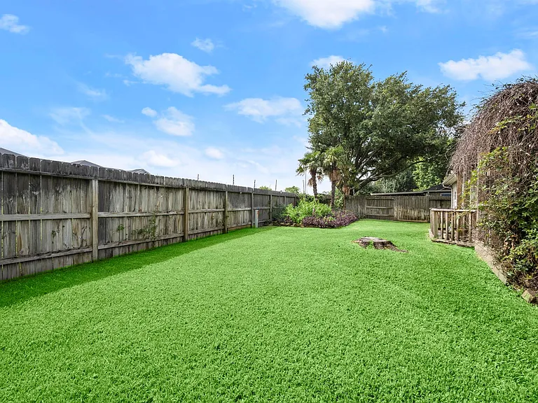 11307 Travelers Way Cir — Photo 21