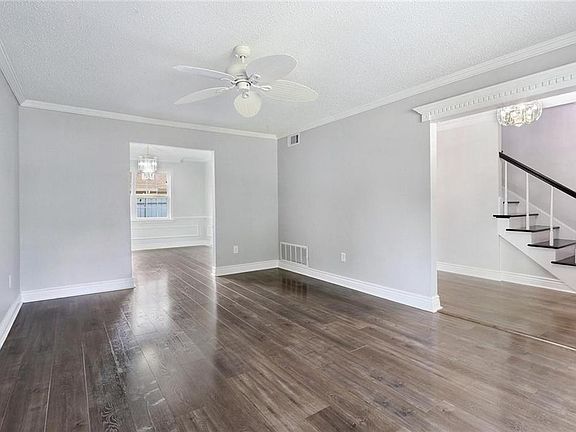 4th image of 4001 S Chipwood Dr