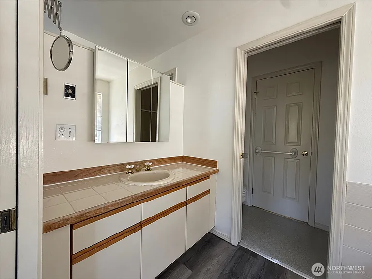 2327 N 65th St — Photo 18