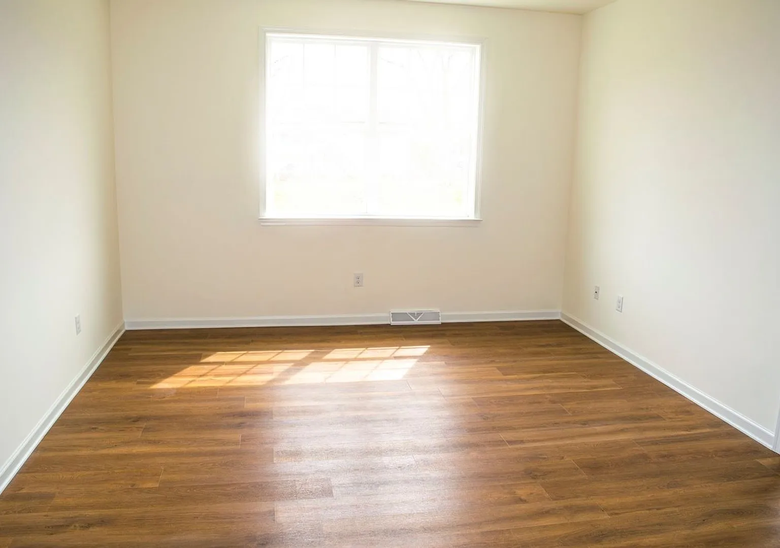 Spacious Rancher in Patriot Village — Photo 4