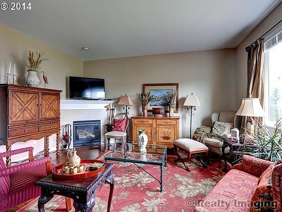 5th image of 2100 NE 157th Cir