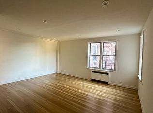 7261 113th St APT 4R, Flushing, NY 11375