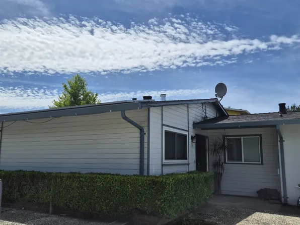 1129 S 55th St, Richmond, CA 94804