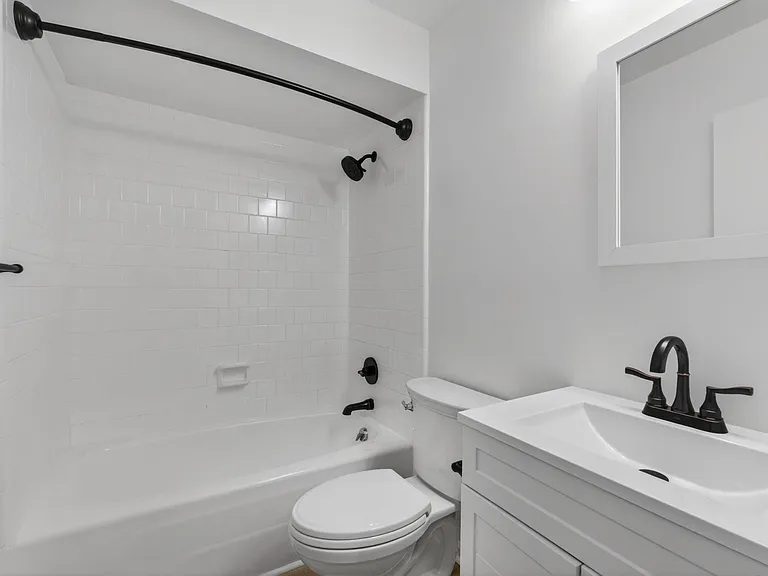 7 Georgetown Grn — Photo 34