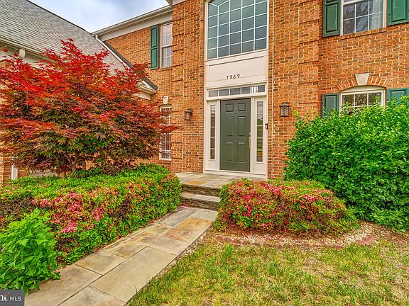2nd image of 7869 Cranford Farm Cir