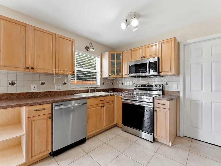 6406 Axelrod Rd — Photo 7