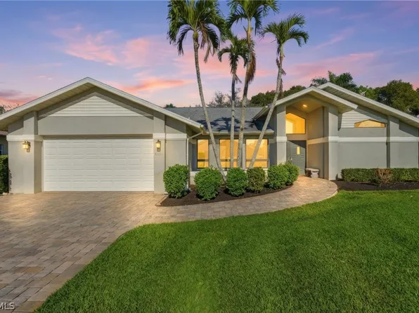 6651 Willow Lake Cir, Fort Myers, FL 33966