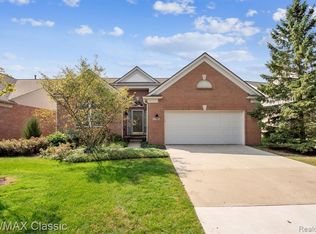 51345 Plymouth Heights Ln, Plymouth, MI 48170