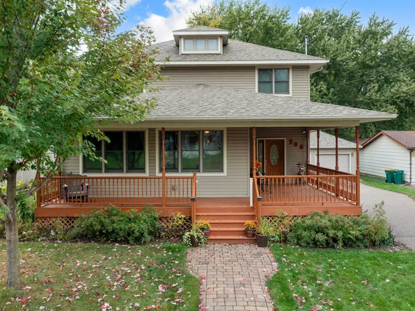 706 Holcombe St S, Stillwater, MN 55082