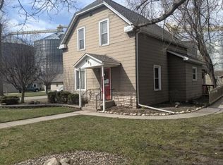 401 Dewey Ave, Maynard, MN 56260